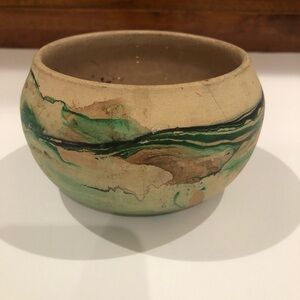 Vintage Nemadji USA Pottery Clay Swirl small trinket bowl/ USA